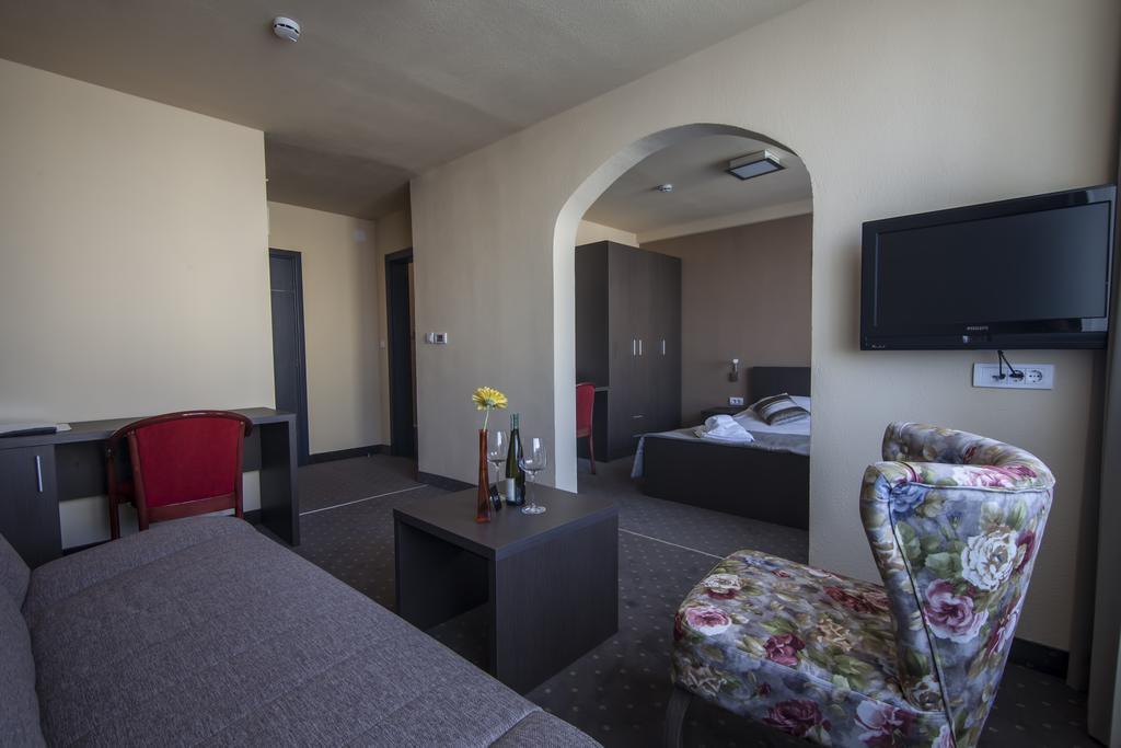 Drina Hotel Bijeljina Kültér fotó